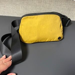 Lululemon Everywhere Belt Bag
